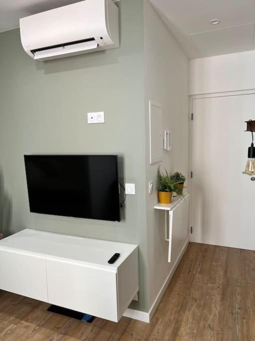 Studio 1 Neuf A 100 M Des Plages Et De La Gare Saint-Raphaël エクステリア 写真